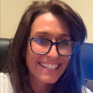 Meet your Posher, Deanna